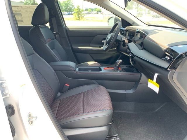 2026 Nissan Kicks SR COLD WEATHER PACKAGE
