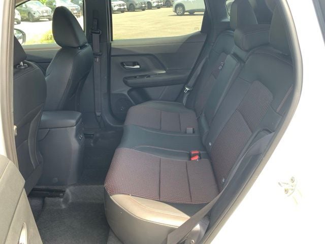 2026 Nissan Kicks SR COLD WEATHER PACKAGE