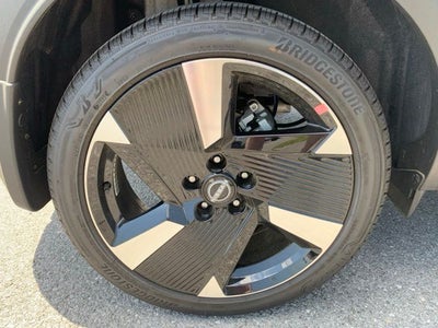 2026 Nissan Kicks SR COLD WEATHER PACKAGE
