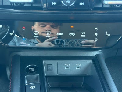 2027 Nissan Kicks SR