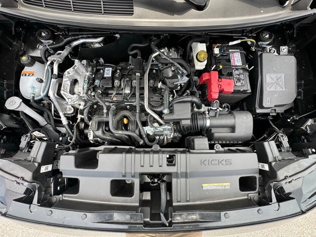 2025 Nissan Kicks SR