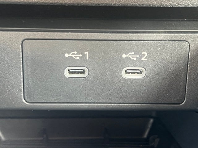 2025 Nissan Kicks SR PREMIUM PACKAGE