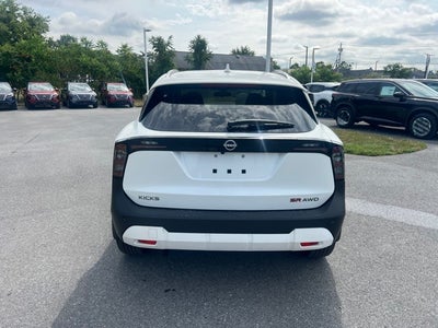 2025 Nissan Kicks SR PREMIUM PACKAGE