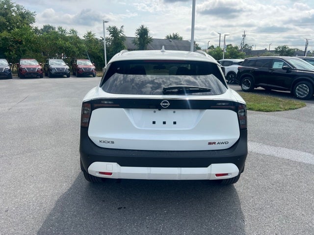 2025 Nissan Kicks SR PREMIUM PACKAGE