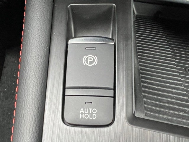 2025 Nissan Kicks SR PREMIUM PACKAGE