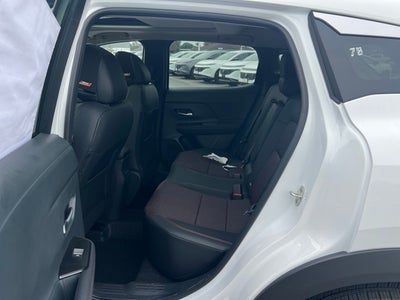 2025 Nissan Kicks SR PREMIUM PACKAGE
