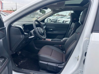 2025 Nissan Kicks SR PREMIUM PACKAGE