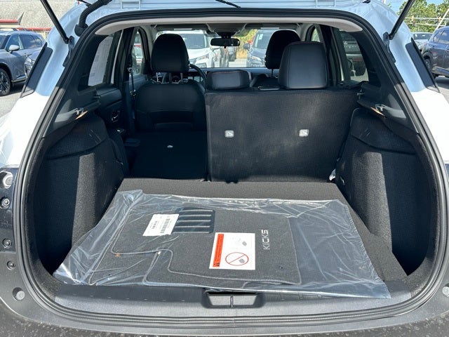 2025 Nissan Kicks SR PREMIUM PACKAGE