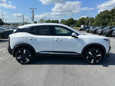 2025 Nissan Kicks SR PREMIUM PACKAGE