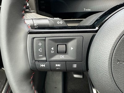 2025 Nissan Kicks SR PREMIUM PACKAGE