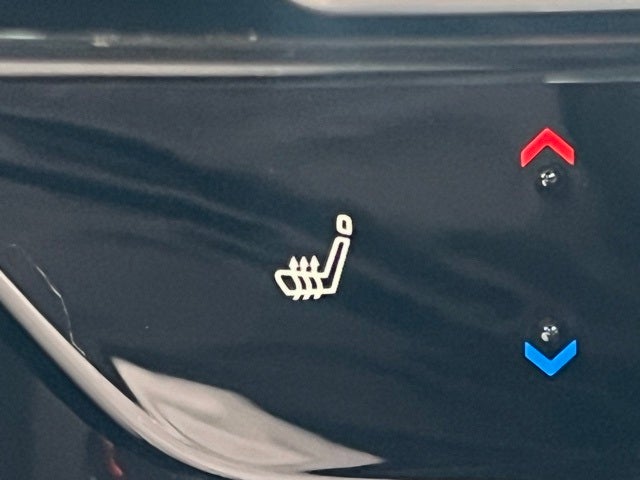 2026 Nissan Kicks SR PREMIUM, COLD WEATHER, ILLUMINATION PACKAGE