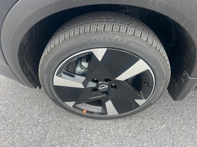 2026 Nissan Kicks SR PREMIUM, COLD WEATHER, ILLUMINATION PACKAGE