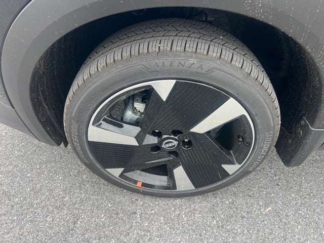 2026 Nissan Kicks SR PREMIUM, COLD WEATHER, ILLUMINATION PACKAGE