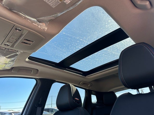 2026 Nissan Kicks SR PREMIUM, COLD WEATHER PACKAGE