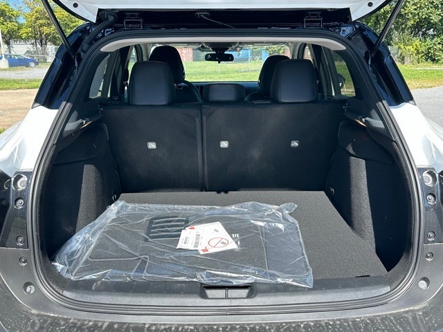 2026 Nissan Kicks SR PREMIUM, COLD WEATHER PACKAGE