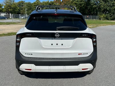 2026 Nissan Kicks SR PREMIUM, COLD WEATHER PACKAGE