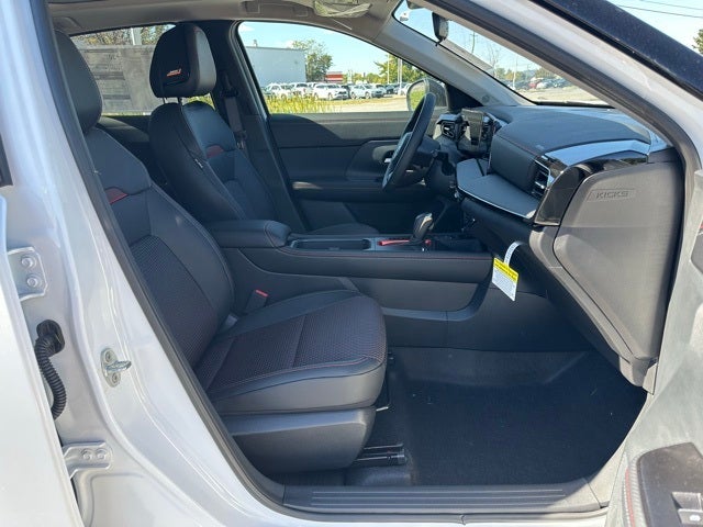 2026 Nissan Kicks SR PREMIUM, COLD WEATHER PACKAGE