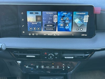 2026 Nissan Kicks SR PREMIUM, COLD WEATHER PACKAGE