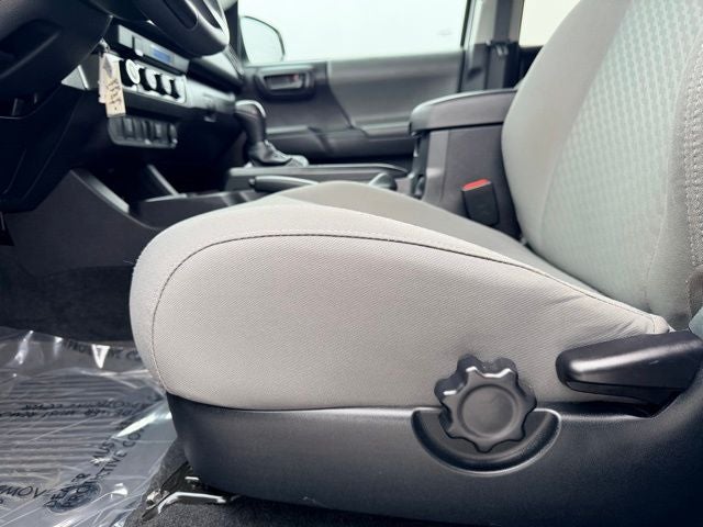 2022 Toyota Tacoma SR V6