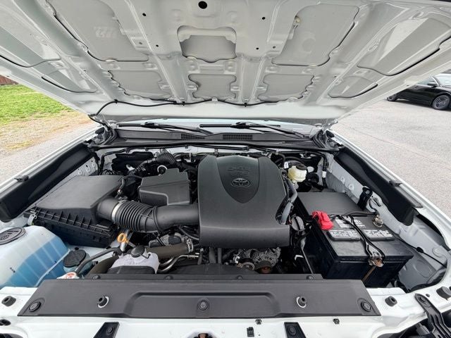 2022 Toyota Tacoma SR V6