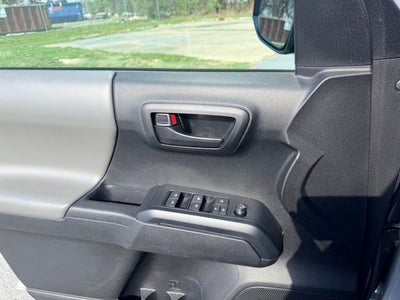 2022 Toyota Tacoma SR V6