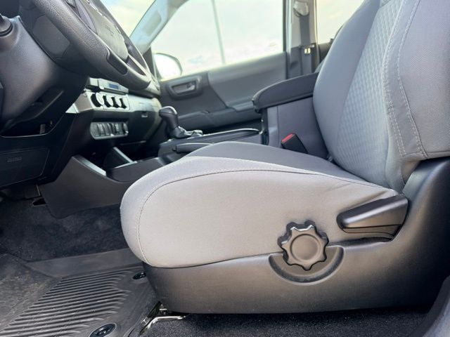 2022 Toyota Tacoma SR V6