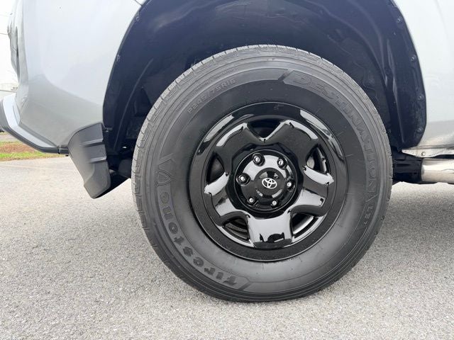 2022 Toyota Tacoma SR V6