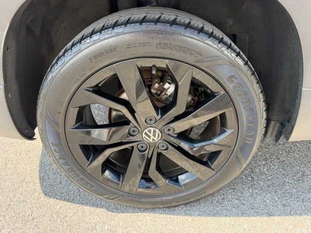 2022 Volkswagen Taos 1.5T SEL