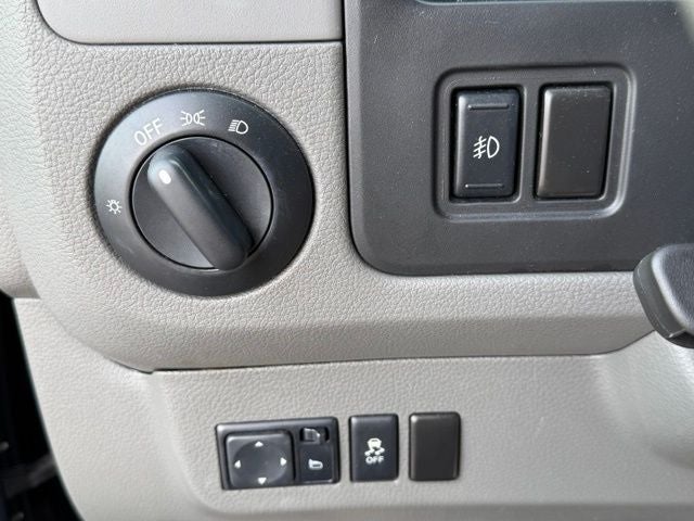 2017 Nissan NV Passenger SL