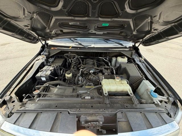 2017 Nissan NV Passenger SL