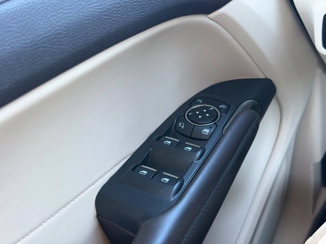 2016 Lincoln MKC Reserve