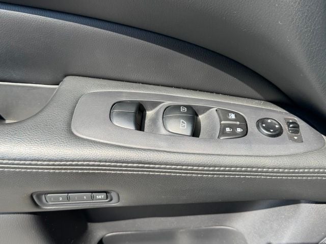 2016 Nissan Pathfinder Platinum