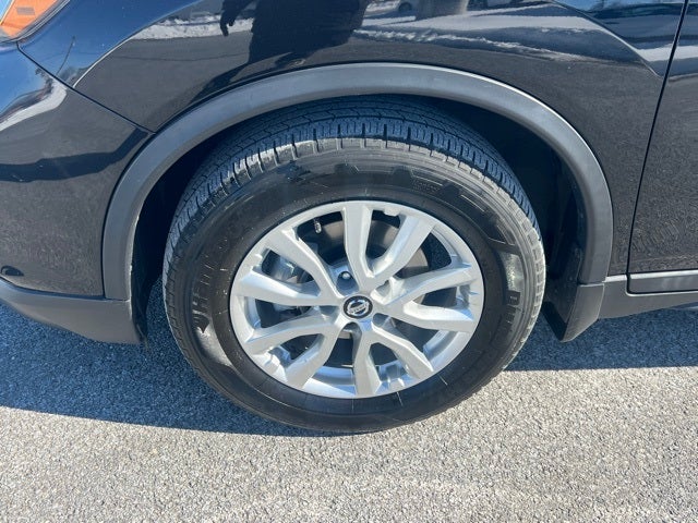 2017 Nissan Rogue SV PREMIUM PACKAGE