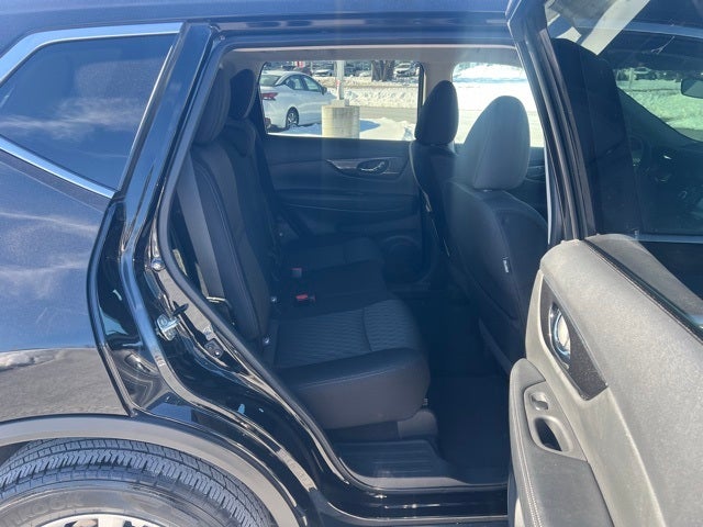 2017 Nissan Rogue SV PREMIUM PACKAGE