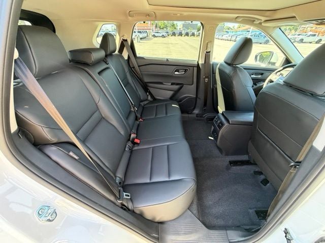 2026 Nissan Rogue SV PREMIUM PACKAGE