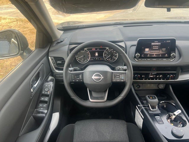 2026 Nissan Rogue SV COLD WEATHER PACKAGE