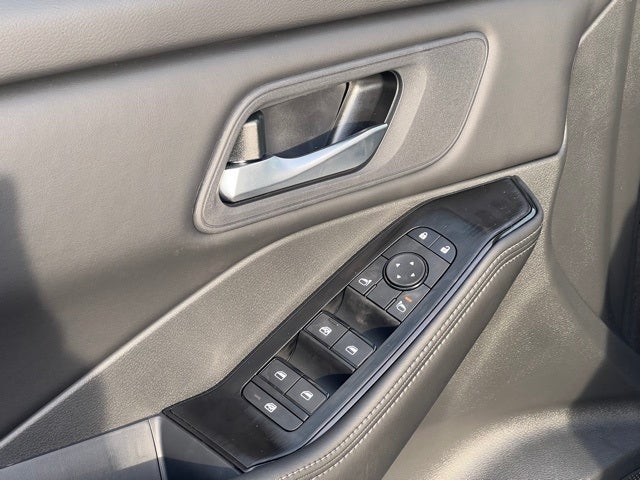 2026 Nissan Rogue SV COLD WEATHER PACKAGE