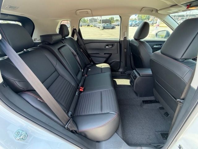2026 Nissan Rogue Rock Creek PREMIUM PACKAGE