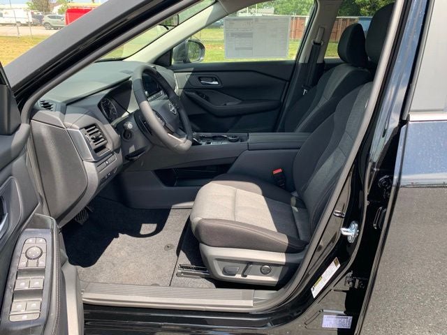 2026 Nissan Rogue SV COLD WEATHER PACKAGE