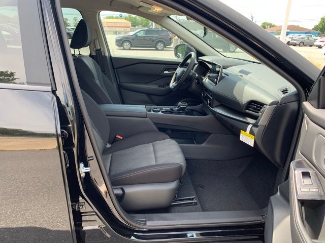 2026 Nissan Rogue SV COLD WEATHER PACKAGE