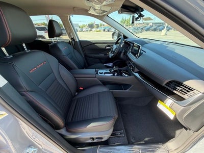 2026 Nissan Rogue Rock Creek PREMIUM PACKAGE