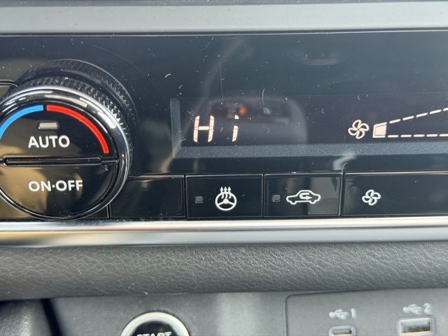 2023 Nissan Rogue SV PREMIUM PACKAGE