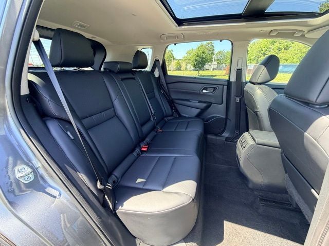 2024 Nissan Rogue SV PREMIUM PACKAGE