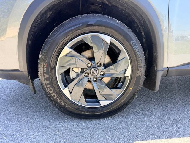 2024 Nissan Rogue SV PREMIUM PACKAGE