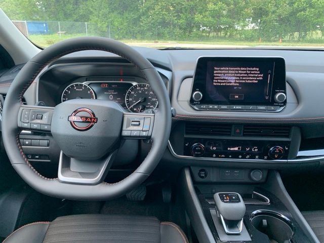 2026 Nissan Rogue Rock Creek PREMIUM PACKAGE