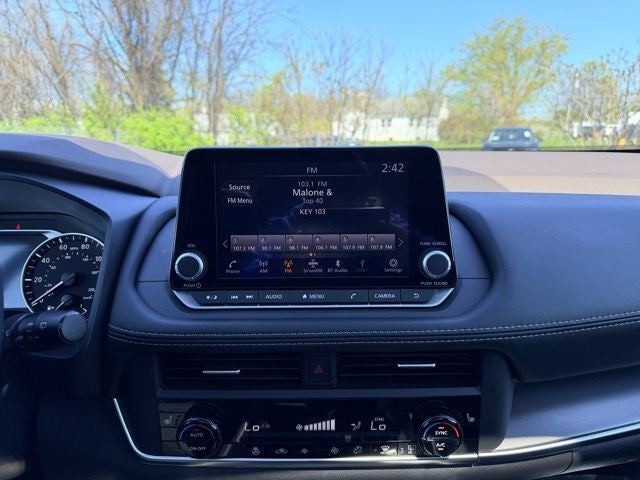 2023 Nissan Rogue SV PREMIUM PACKAGE