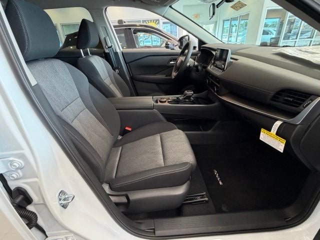 2026 Nissan Rogue SV COLD WEATHER PACKAGE