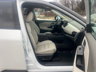 2024 Nissan Rogue SL