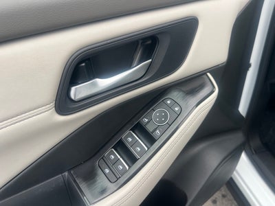 2024 Nissan Rogue SL