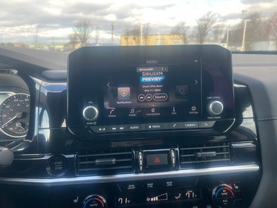 2025 Nissan Pathfinder SV